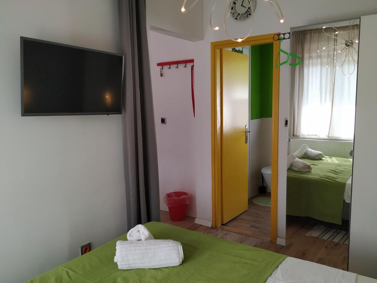 Two Flowers Apartments 자그레브 외부 사진