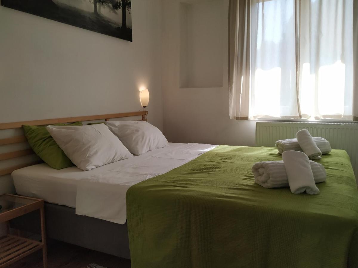 Two Flowers Apartments 자그레브 외부 사진