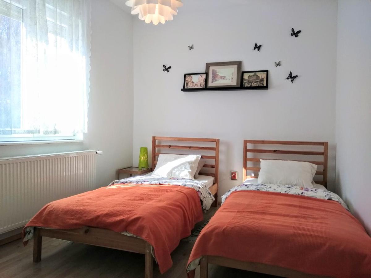 Two Flowers Apartments 자그레브 외부 사진